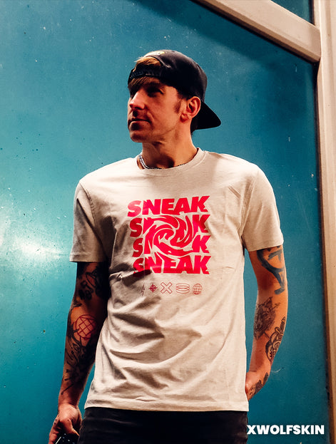 GREY SNEAK TEE - S
